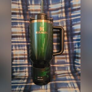 Wicked 40 oz Elphaba Stanley 💚🖤 (Two Available; 1 For $125 Or 2 For $200)